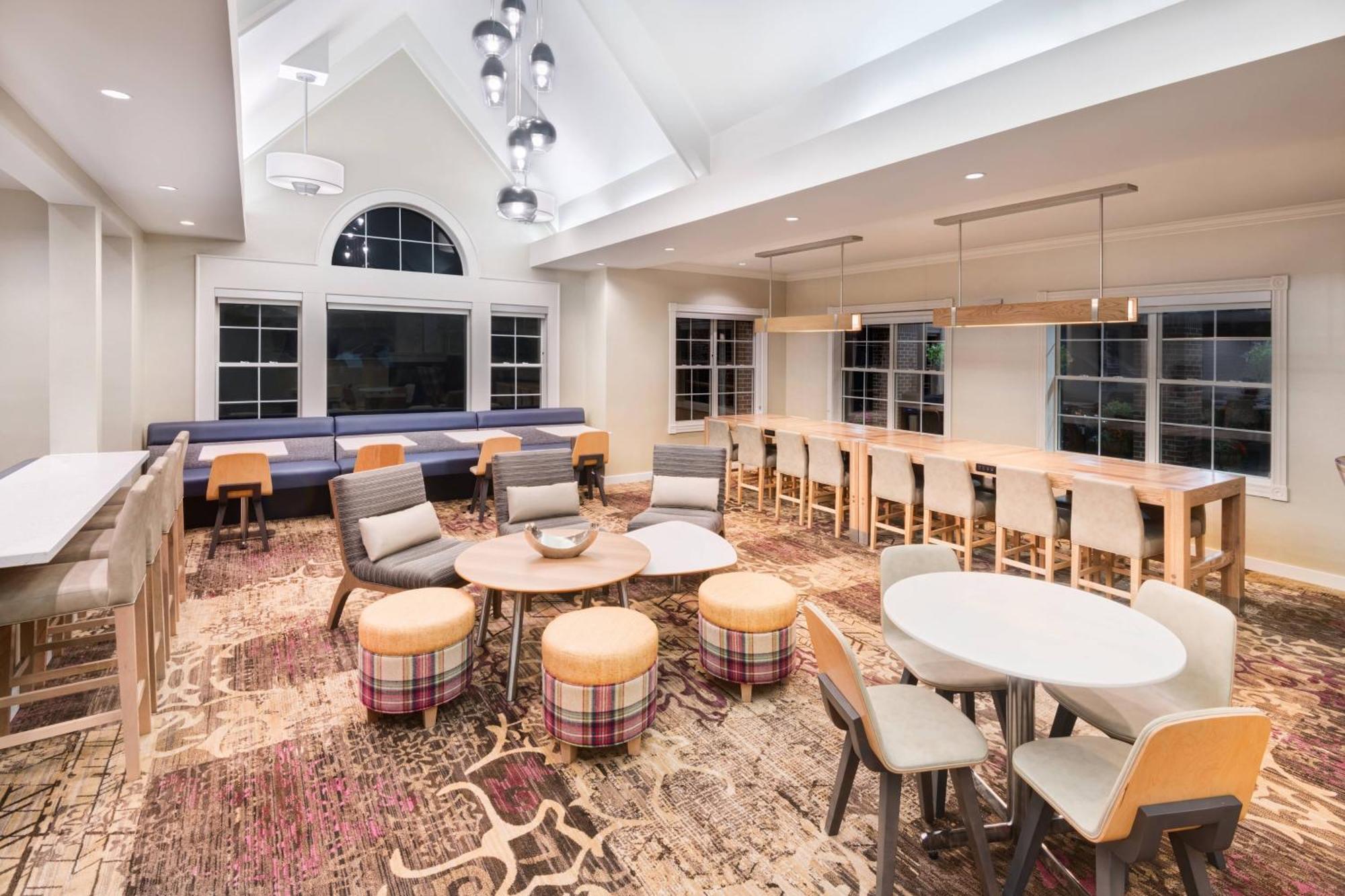 Residence Inn By Marriott State College Exterior photo